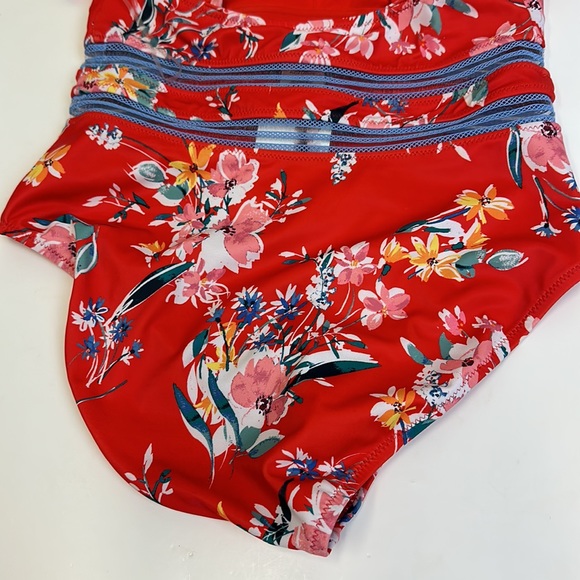 NWT Jessica Simpson chantilly lace pepper multi bathing suit - Picture 7 of 9